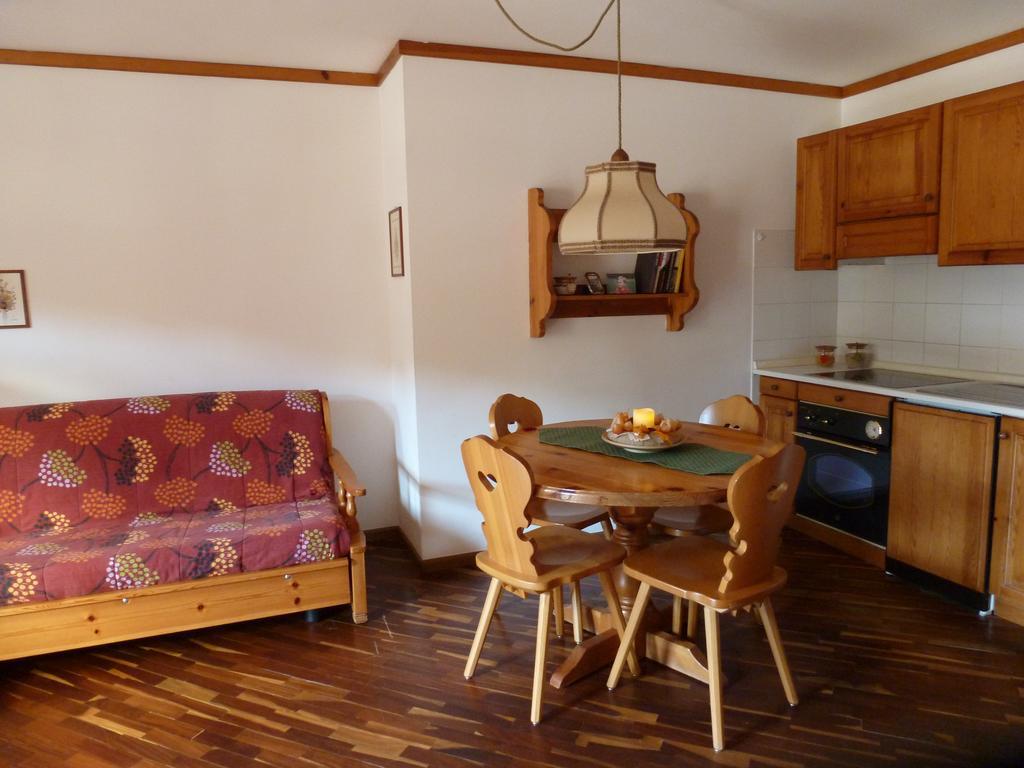 Residence Hotel Casa Metz Santa Cristina Val Gardena Eksteriør billede
