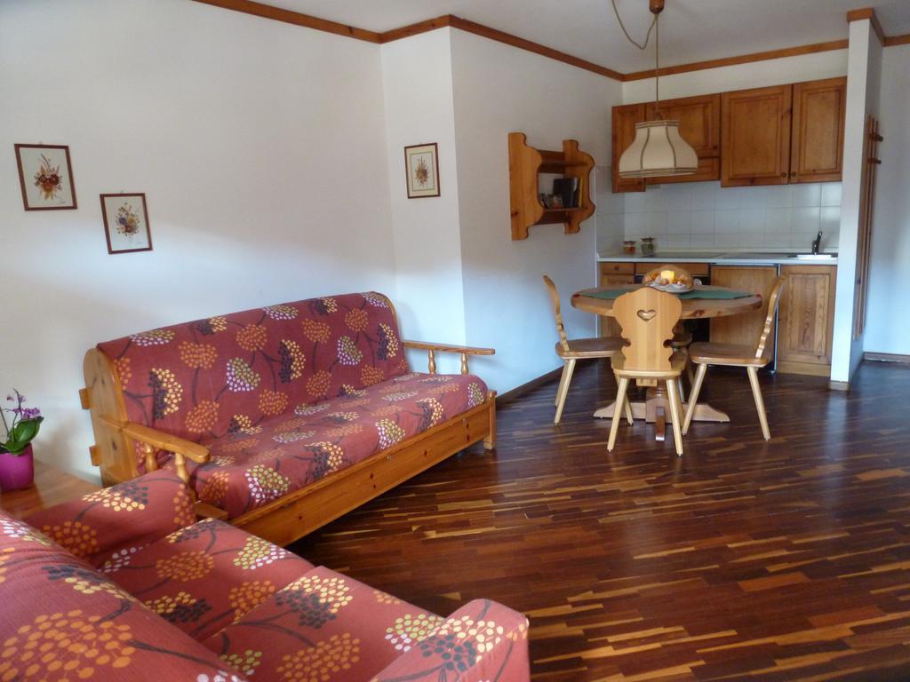 Residence Hotel Casa Metz Santa Cristina Val Gardena Eksteriør billede